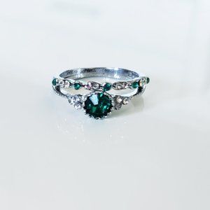 Emerald Silver Ring